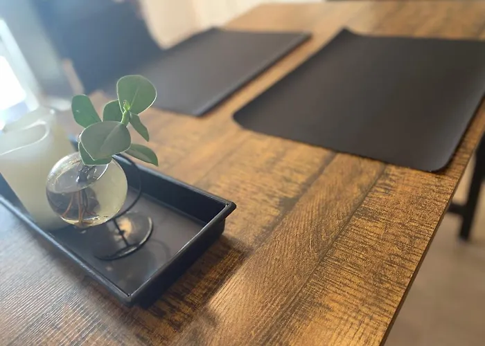 - Terrasse - A93 Anbindung - Netflix - Stadtnah
